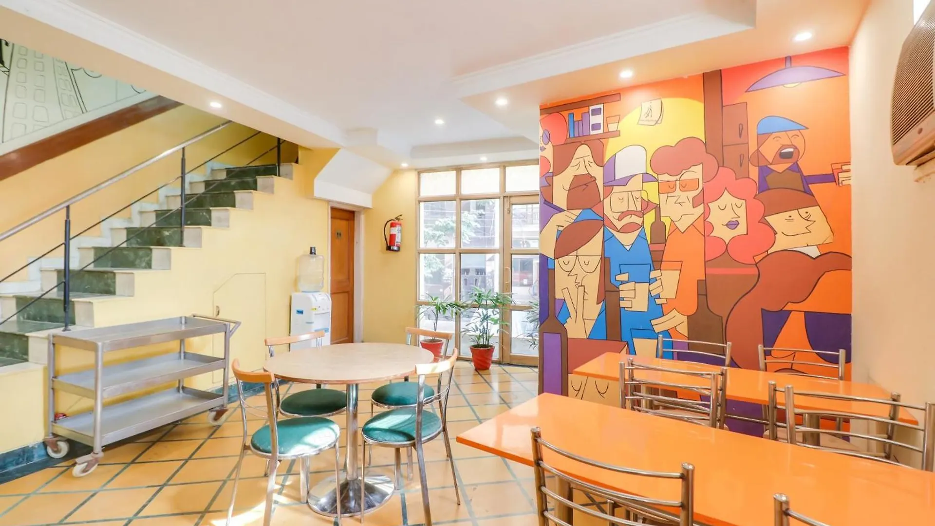 Super Collection O Queen Residency Gurgaon Hotel